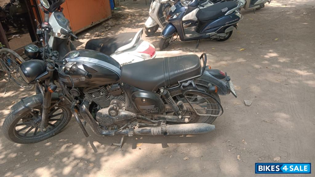 Jawa 42 Dual Channel ABS AllStar Black Jawa 42 Dual Channel ABS AllStar Black