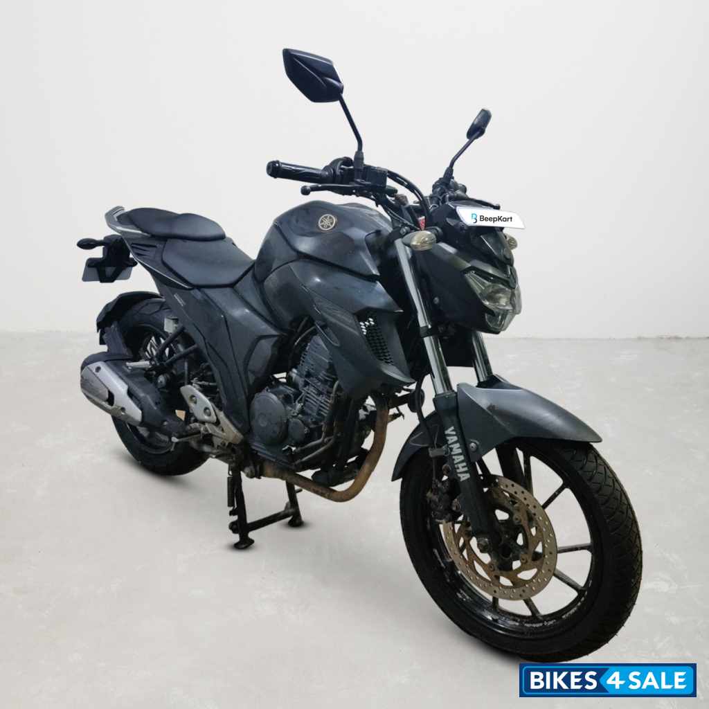 Yamaha FZ25