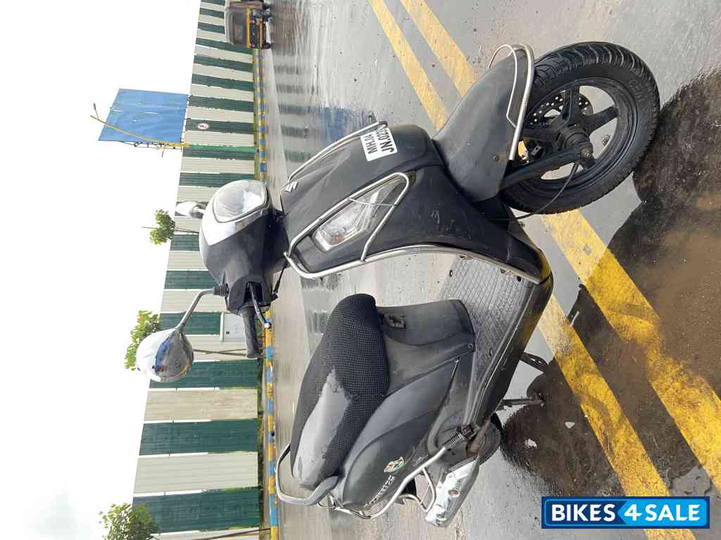 Matte Black Suzuki Access 125 Matte Black Suzuki Access 125