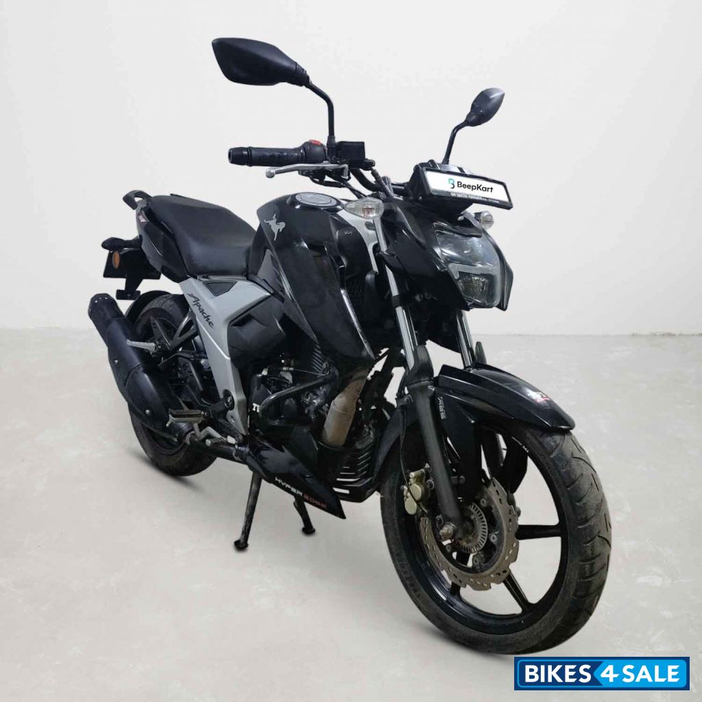 TVS Apache RTR 160 4V