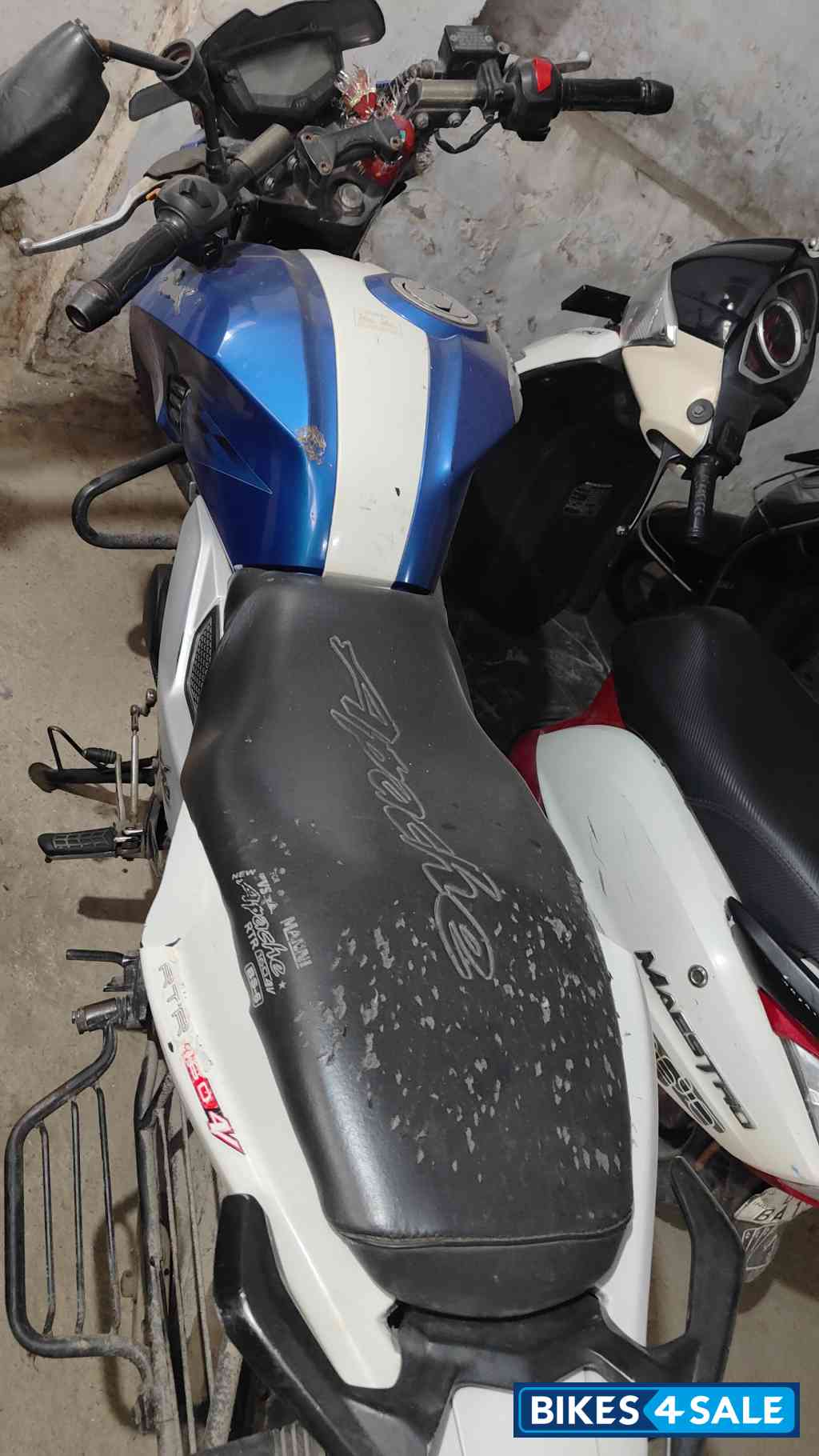 TVS Apache RTR 160 4V TVS Apache RTR 160 4V