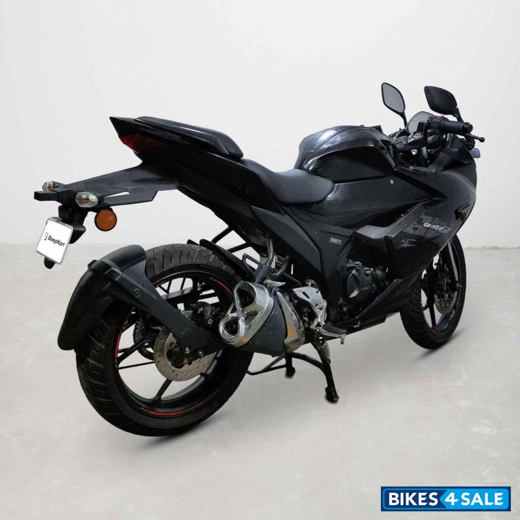 Suzuki Gixxer SF