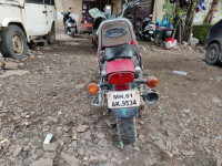 Red Bajaj Avenger 200 DTS-i