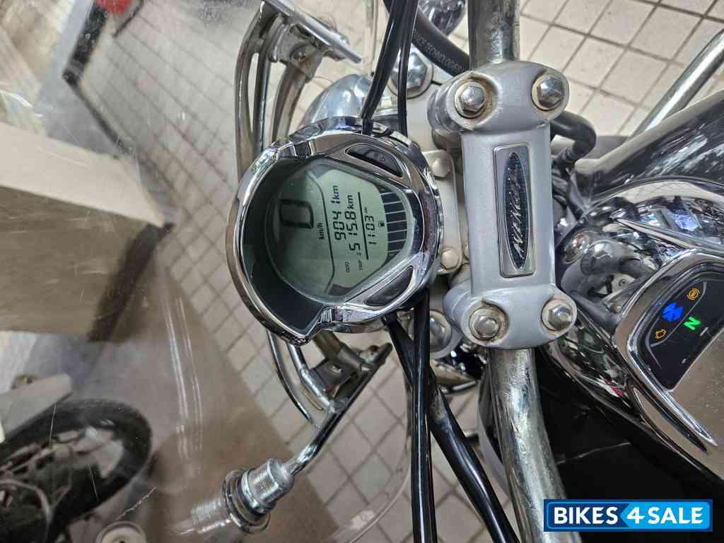 Bajaj Avenger Cruise 220 BS6 Bajaj Avenger Cruise 220 BS6