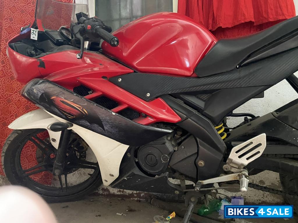 Red Yamaha YZF R15 V2 Red Yamaha YZF R15 V2