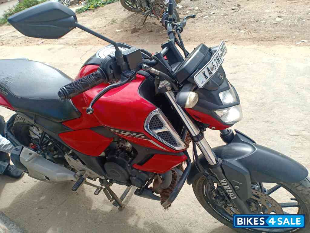 Yamaha FZ-S FI V3 Yamaha FZ-S FI V3