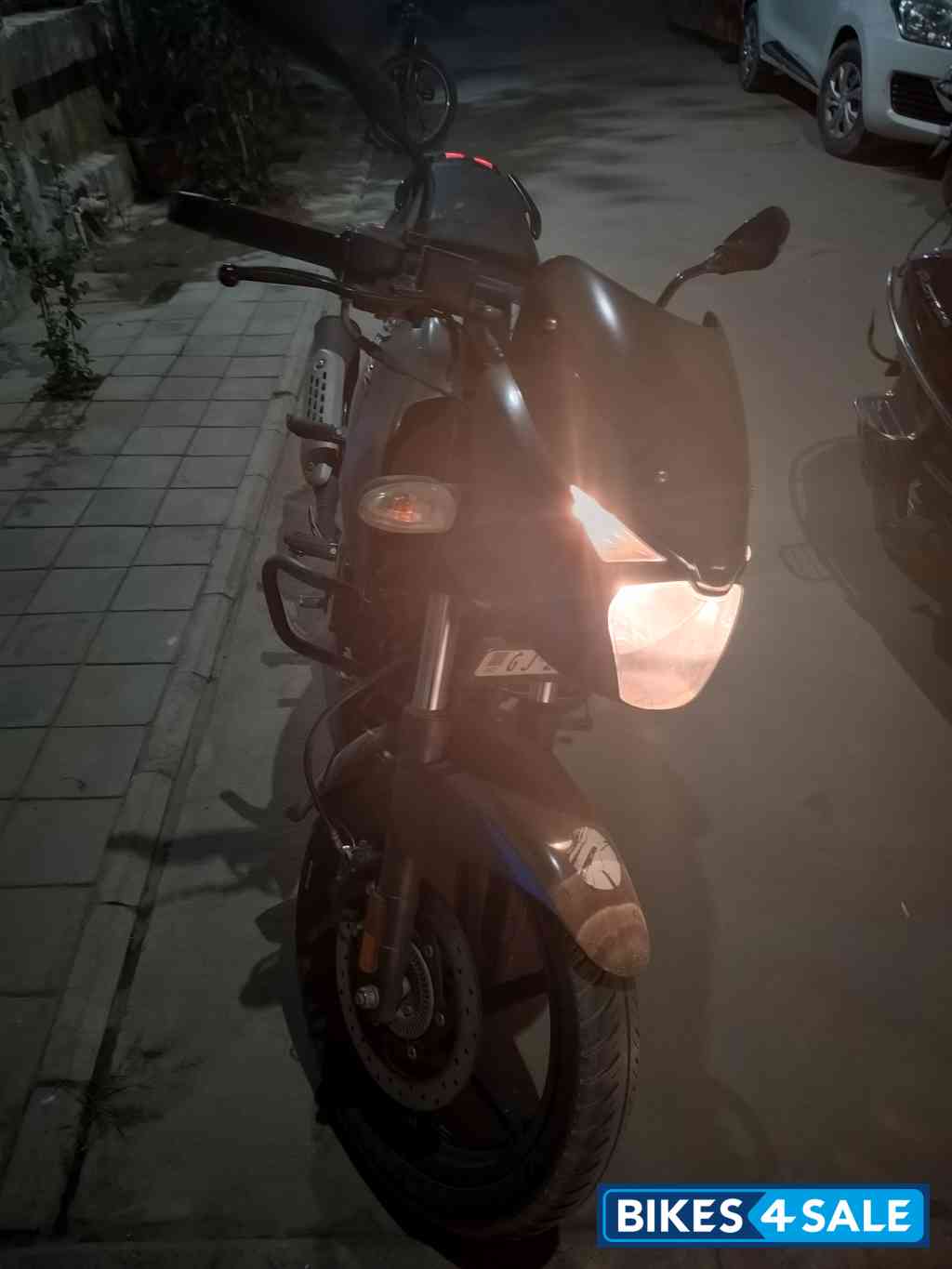 Bajaj Pulsar P150 Twin Disc Split Seat Bajaj Pulsar P150 Twin Disc Split Seat