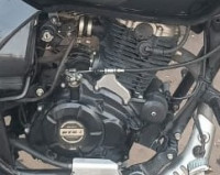 Metallic Black Bajaj Avenger Street 160