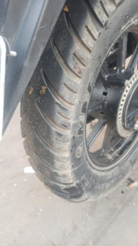 Metallic Black Bajaj Avenger Street 160