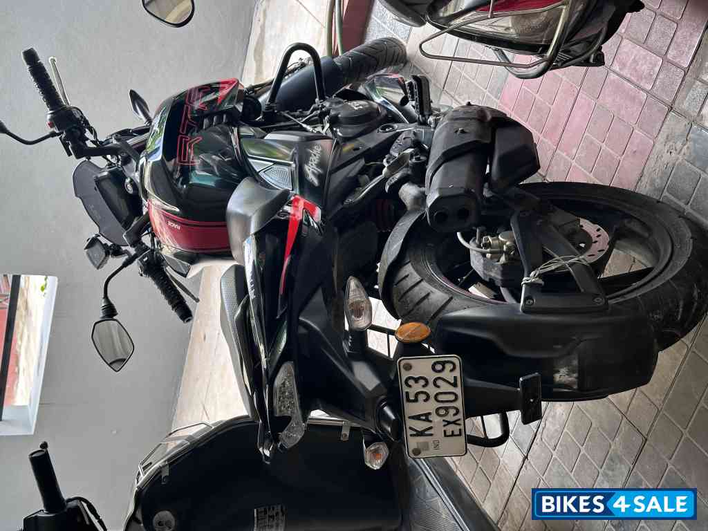 TVS Apache RTR 200 4V TVS Apache RTR 200 4V