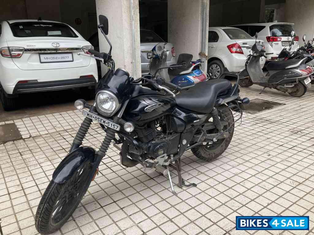 Bajaj Avenger Street 160 BS6 Bajaj Avenger Street 160 BS6