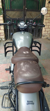 Gun Metal Grey Royal Enfield Classic 350 BS VI