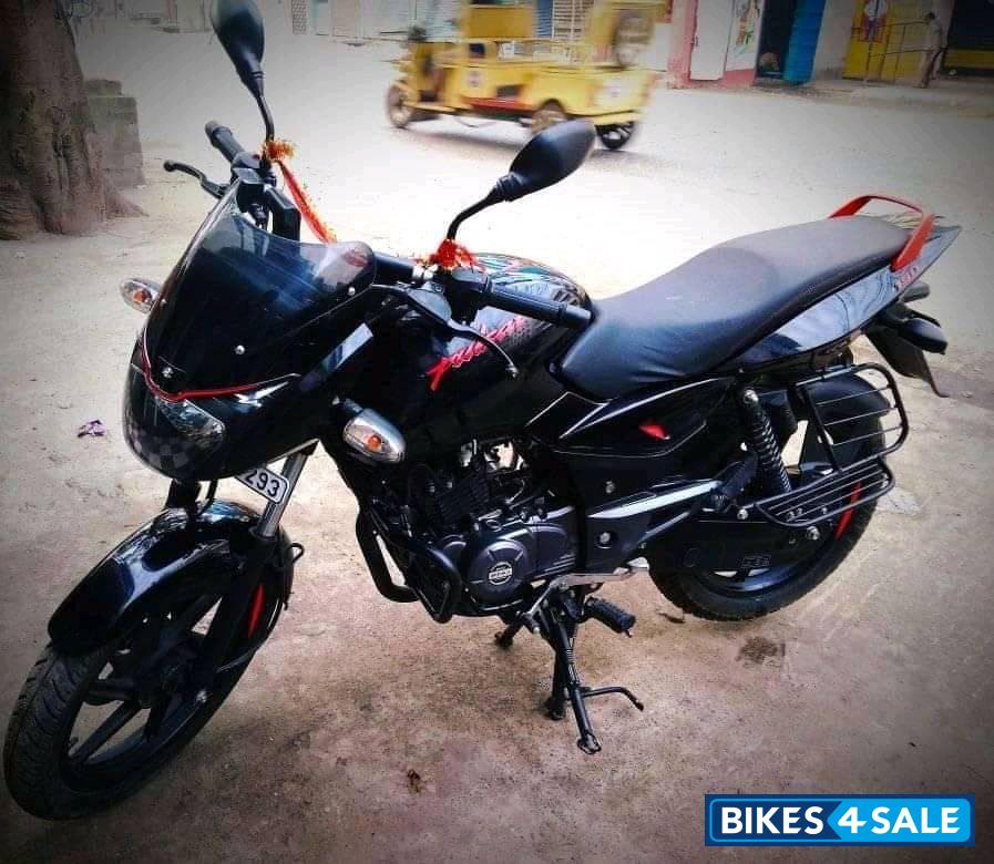 Bajaj Pulsar 150 Neon Bajaj Pulsar 150 Neon
