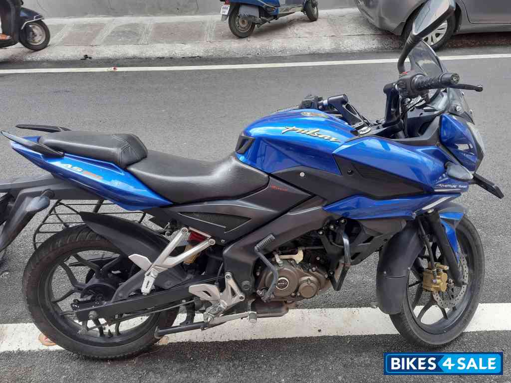 Blue Bajaj Pulsar AS 150 Blue Bajaj Pulsar AS 150