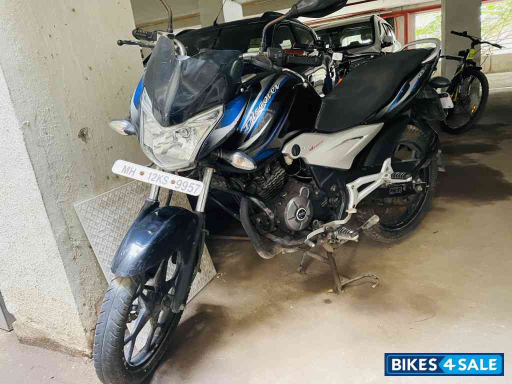 Black Blue Bajaj Discover 125 ST Black Blue Bajaj Discover 125 ST