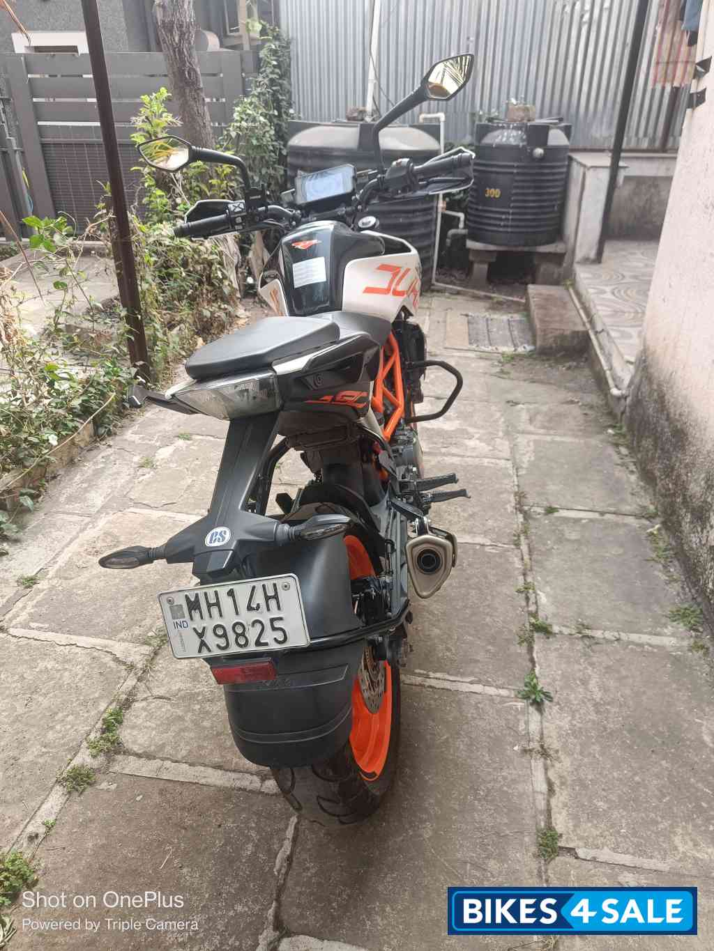 Orange And White KTM Duke 390 Orange And White KTM Duke 390