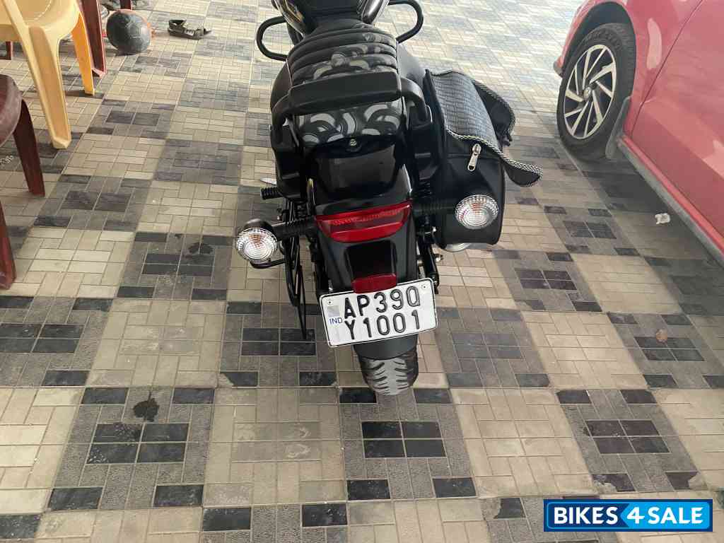 Bajaj Avenger Street 160 BS6 Bajaj Avenger Street 160 BS6