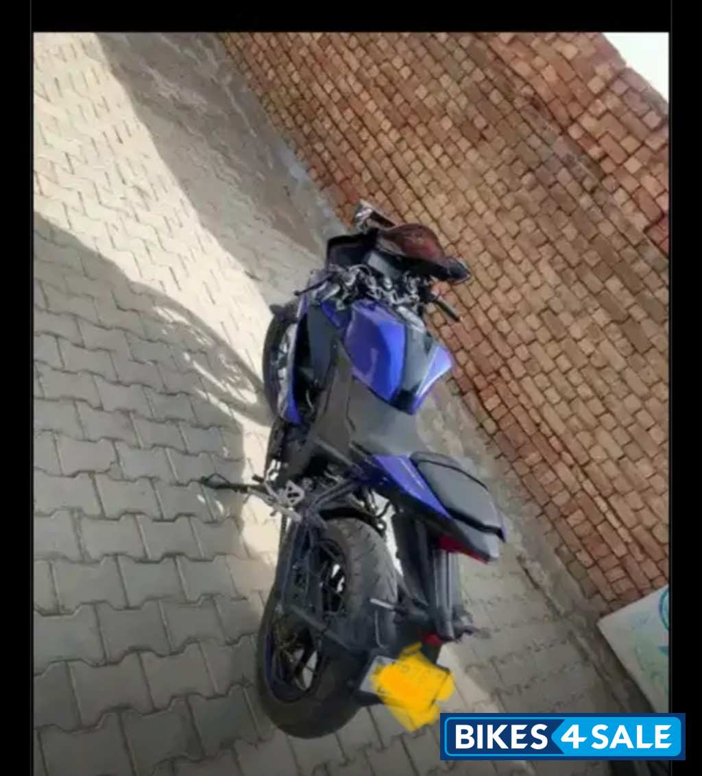 Yamaha YZF R15 V3