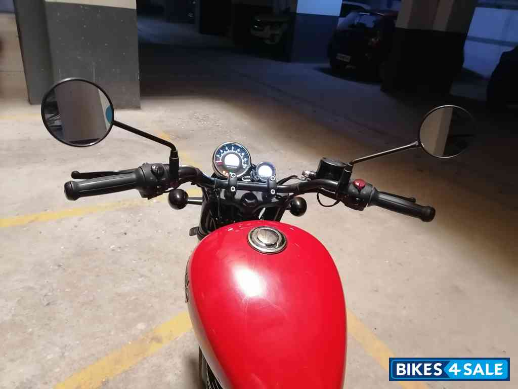 Royal Enfield Meteor 350 Fireball Royal Enfield Meteor 350 Fireball