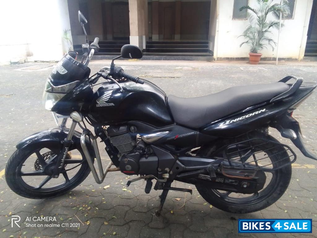 Black Honda Unicorn Black Honda Unicorn