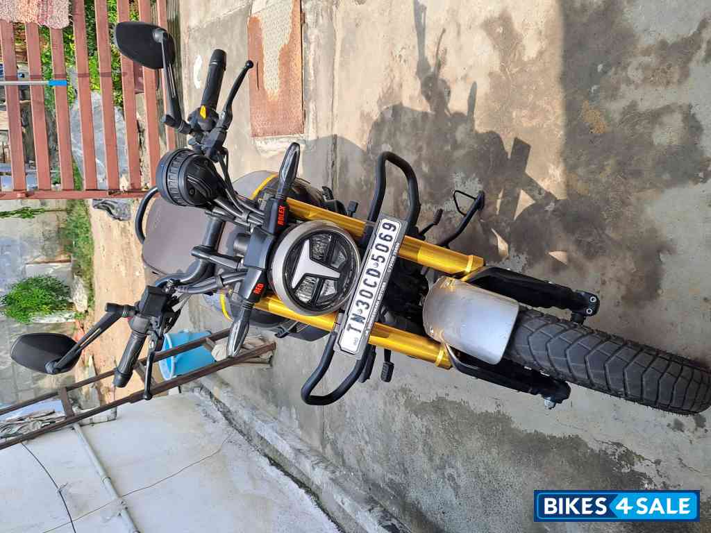 Gray TVS Ronin TD Gray TVS Ronin TD