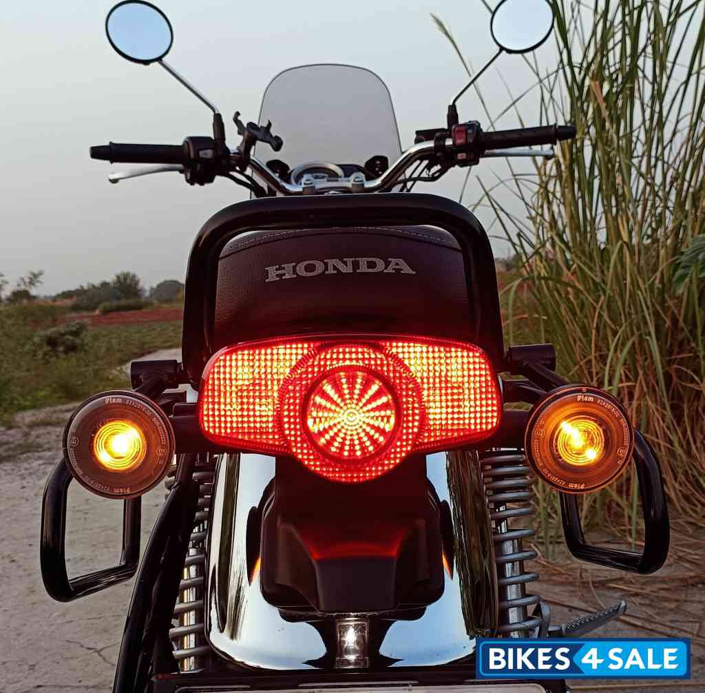 Red Honda 2023 CB350 Hness DLX Pro Chrome Red Honda 2023 CB350 Hness DLX Pro Chrome