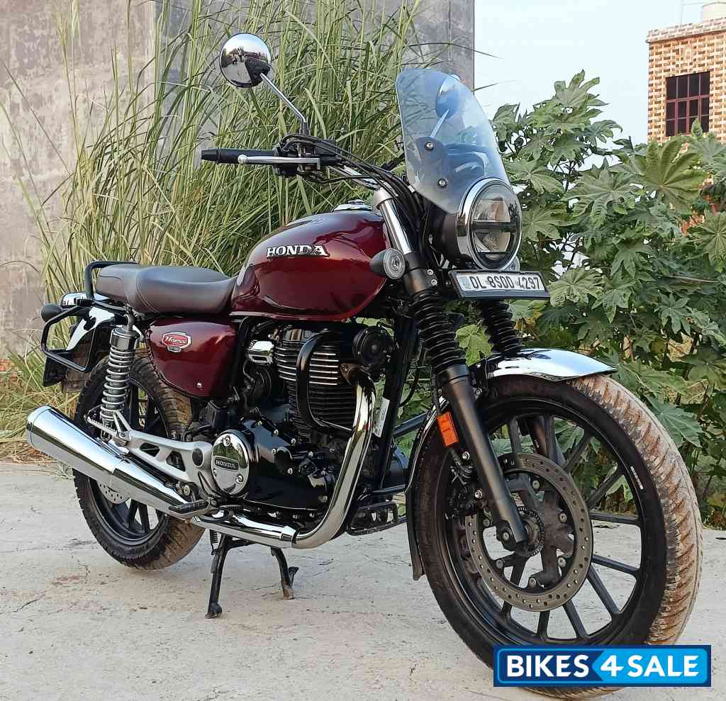 Red Honda 2023 CB350 Hness DLX Pro Chrome Red Honda 2023 CB350 Hness DLX Pro Chrome