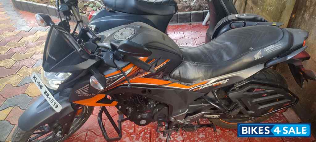 Honda CB Hornet 160R ABS Honda CB Hornet 160R ABS