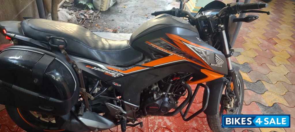 Honda CB Hornet 160R ABS Honda CB Hornet 160R ABS