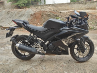 Black Yamaha YZF R15 V3