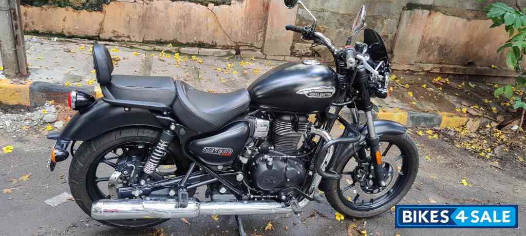 Royal Enfield Meteor 350 Stellar Royal Enfield Meteor 350 Stellar