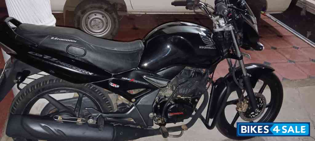 Black Honda Unicorn Black Honda Unicorn