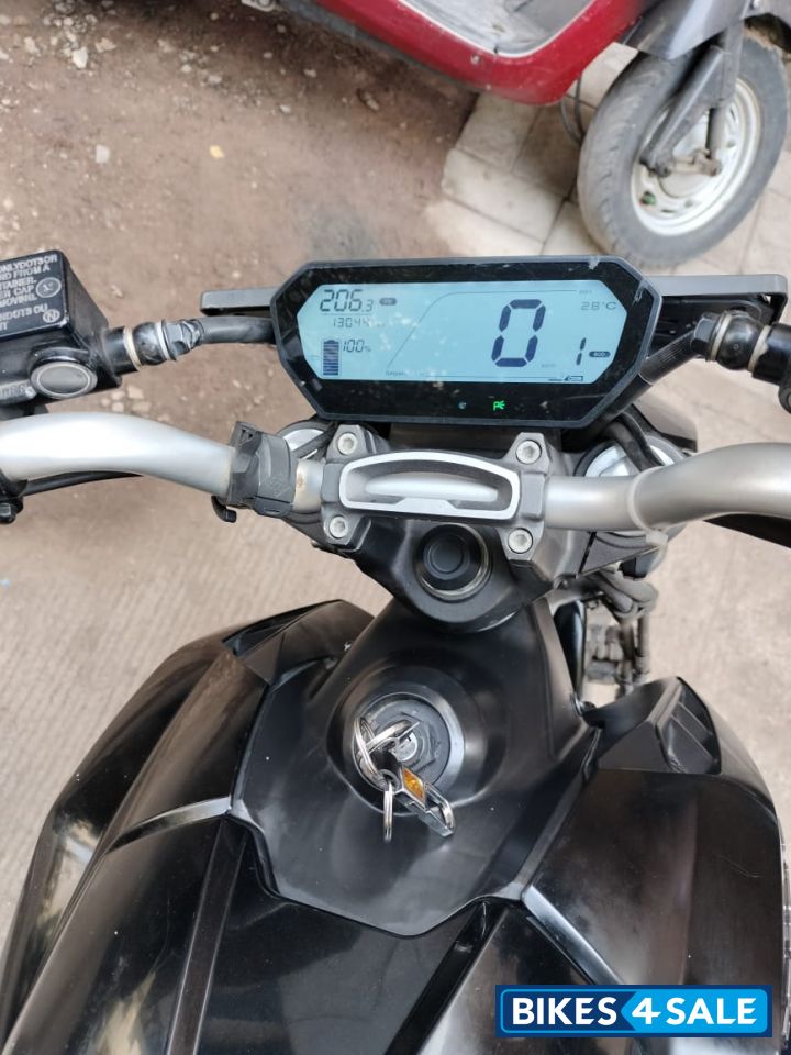 Revolt RV400 Stealth Black Limited Edition Revolt RV400 Stealth Black Limited Edition