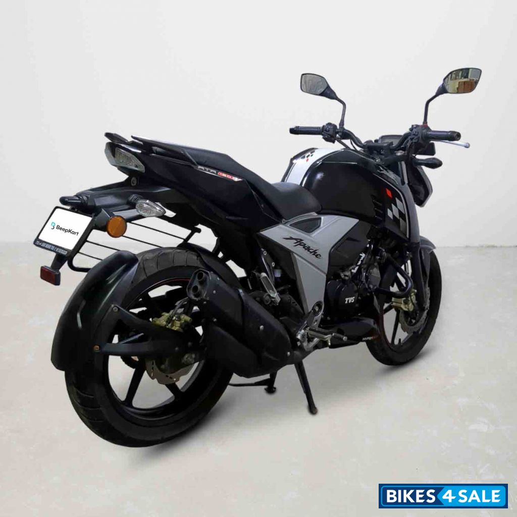 TVS Apache RTR 160 4V