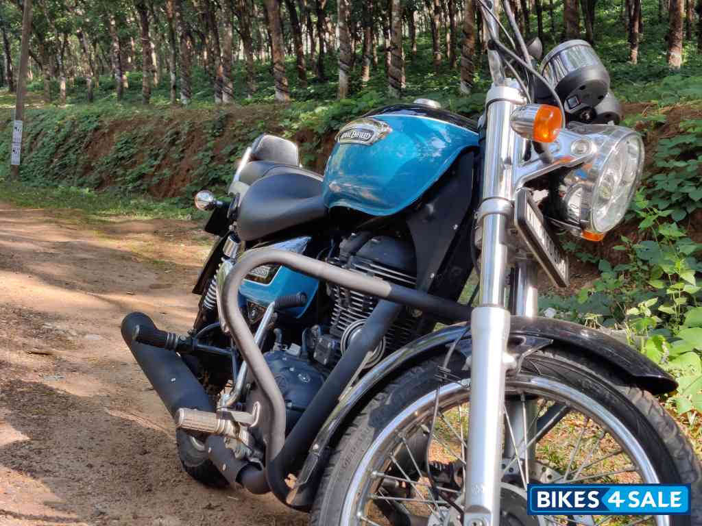 Royal Enfield Thunderbird TwinSpark 350 Royal Enfield Thunderbird TwinSpark 350
