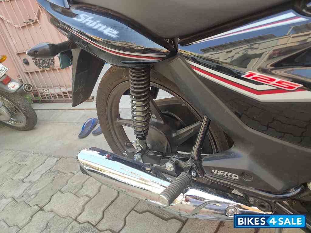 Black Honda Shine 125 Drum OBD2 Black Honda Shine 125 Drum OBD2