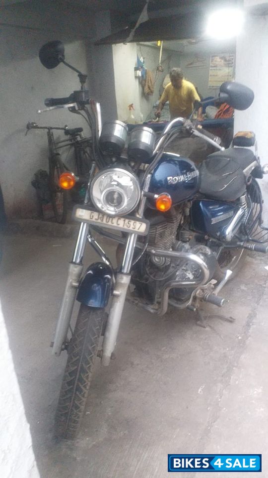 Royal Marine (blue) Royal Enfield Thunderbird TwinSpark 350 Royal Marine (blue) Royal Enfield Thunderbird TwinSpark 350