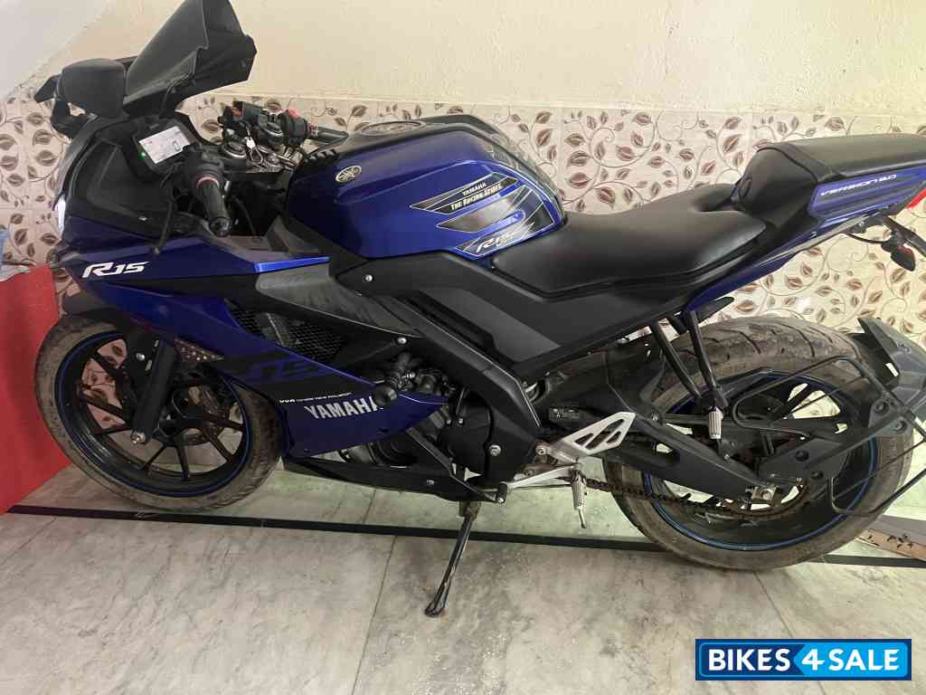 Blue Yamaha YZF R15 V3