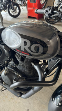 Royal Enfield Hunter 350 Metro