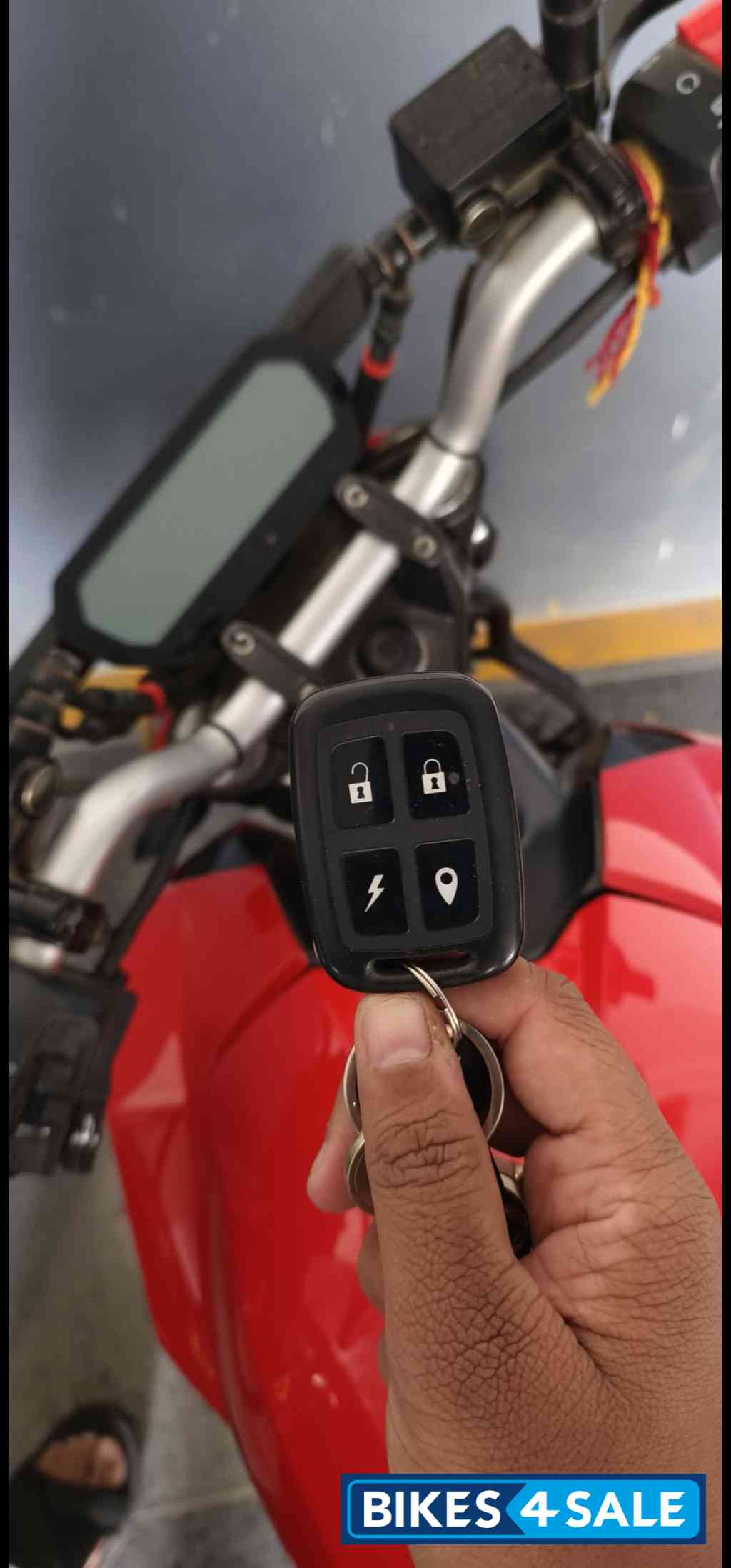 Red Revolt RV 400 Red Revolt RV 400