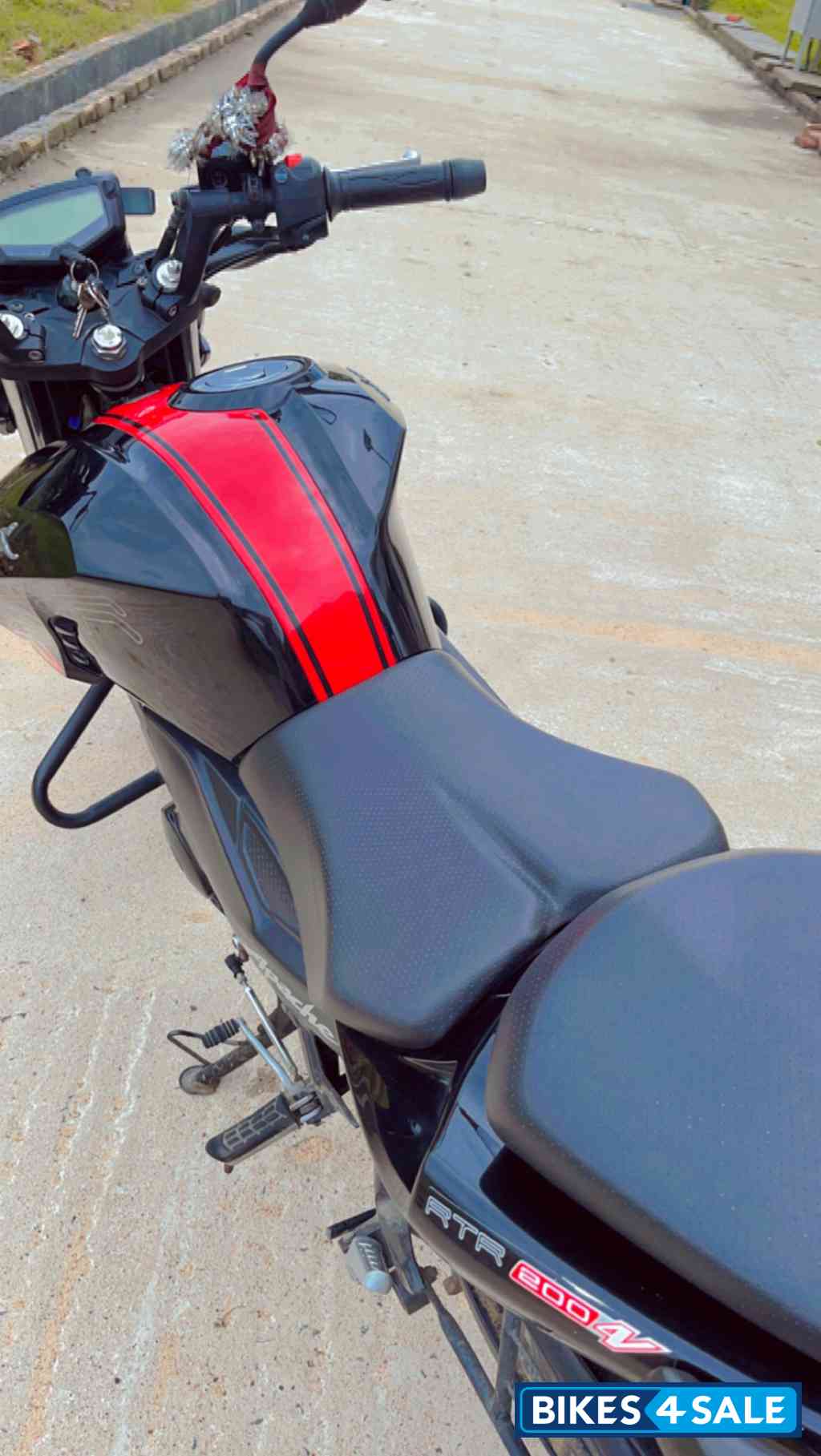 TVS Apache RTR 200 4V ABS TVS Apache RTR 200 4V ABS