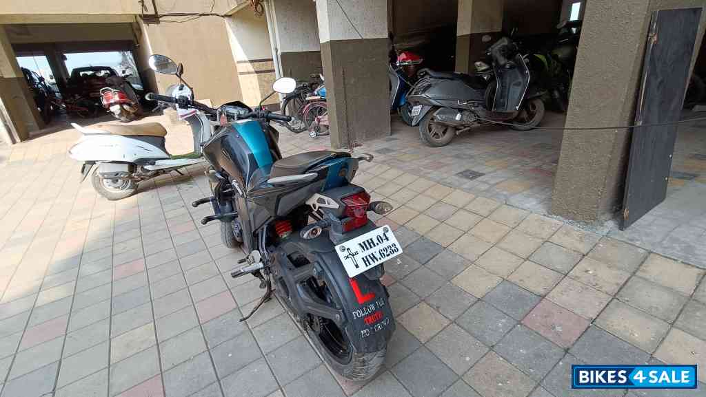 Black Yamaha FZ-S Black Yamaha FZ-S