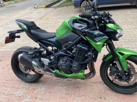 Green Kawasaki Z900 2021