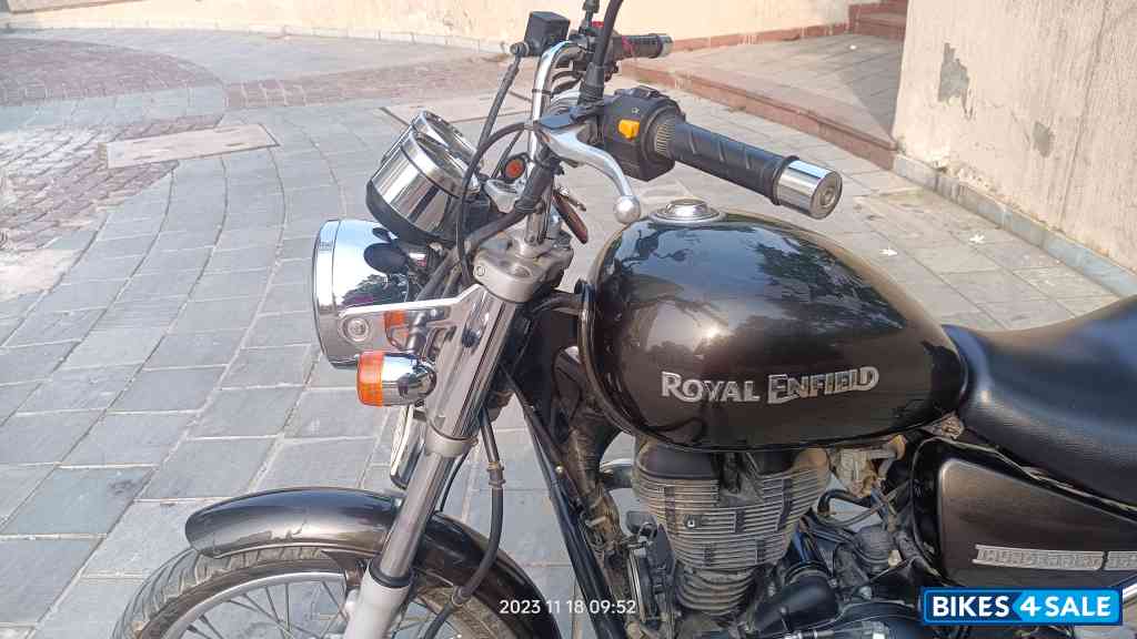 Lightning Royal Enfield Thunderbird TwinSpark 350 Lightning Royal Enfield Thunderbird TwinSpark 350