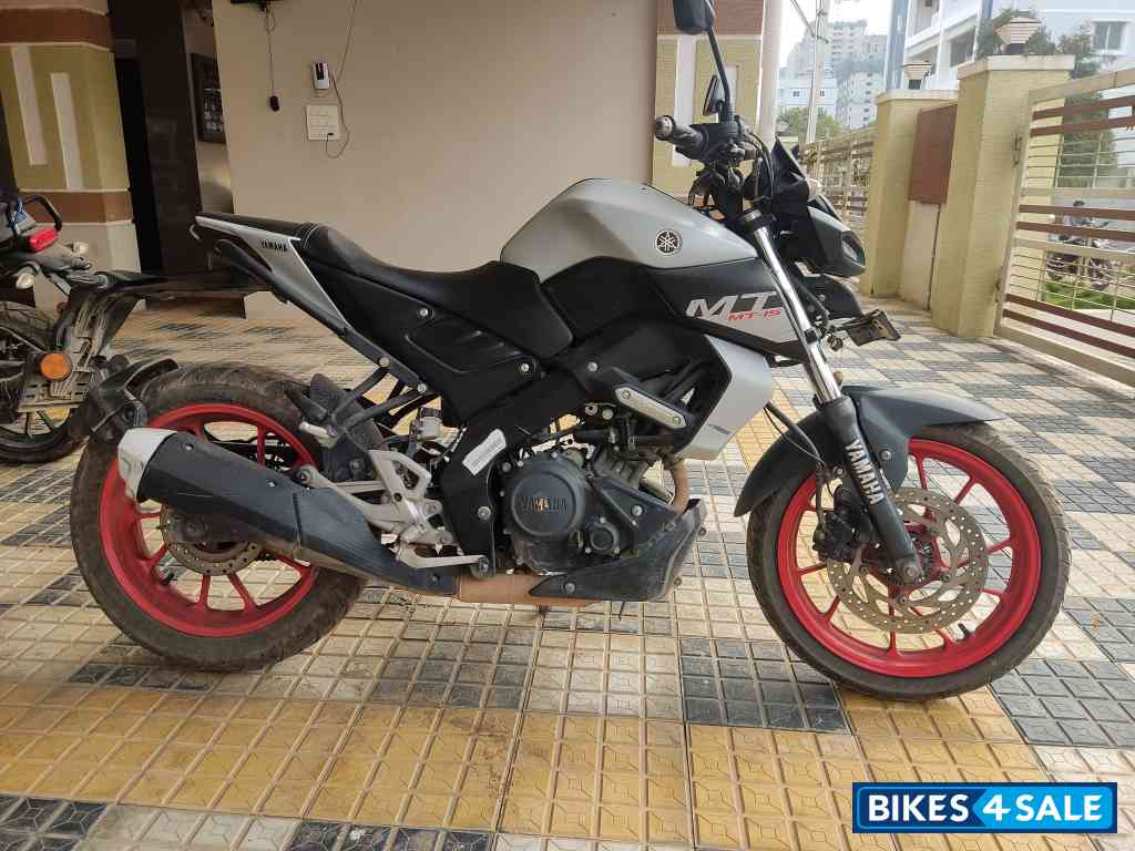 Ice Fluo-vermilion Yamaha MT-15 BS6 Ice Fluo-vermilion Yamaha MT-15 BS6