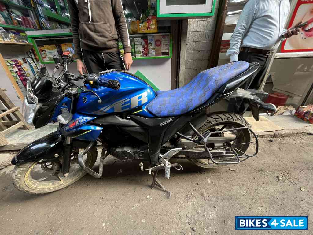 Suzuki Gixxer 150 Suzuki Gixxer 150