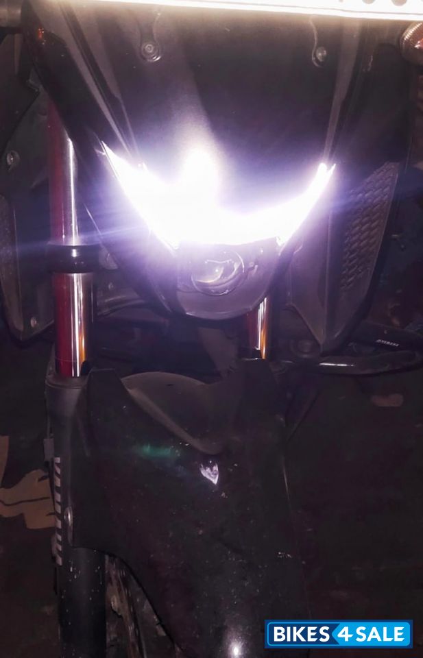 Black Yamaha FZ25 Black Yamaha FZ25