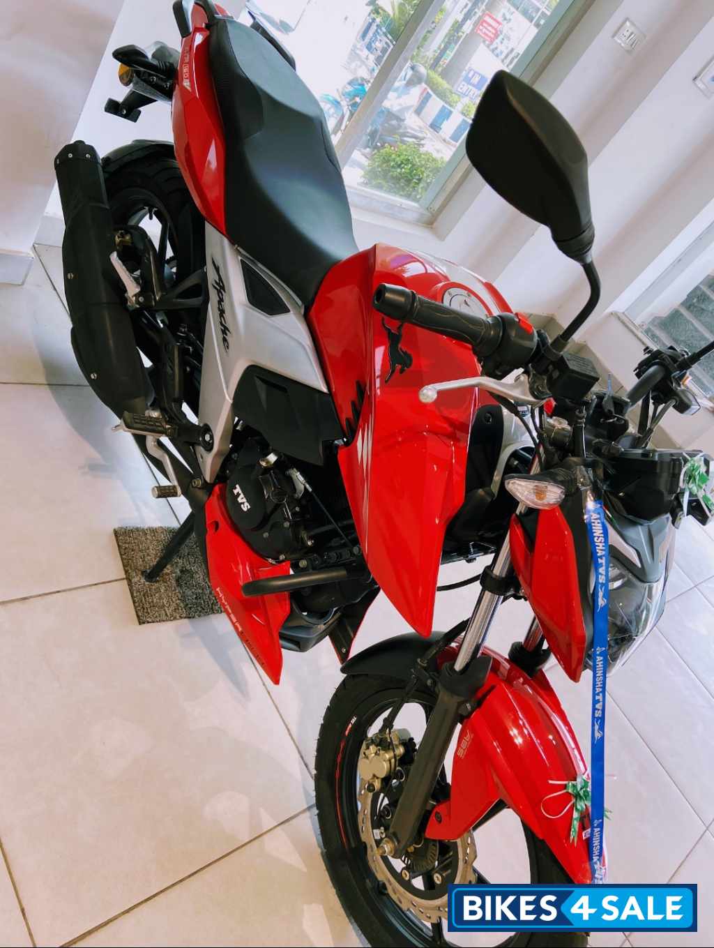 TVS Apache RTR 160 4V TVS Apache RTR 160 4V