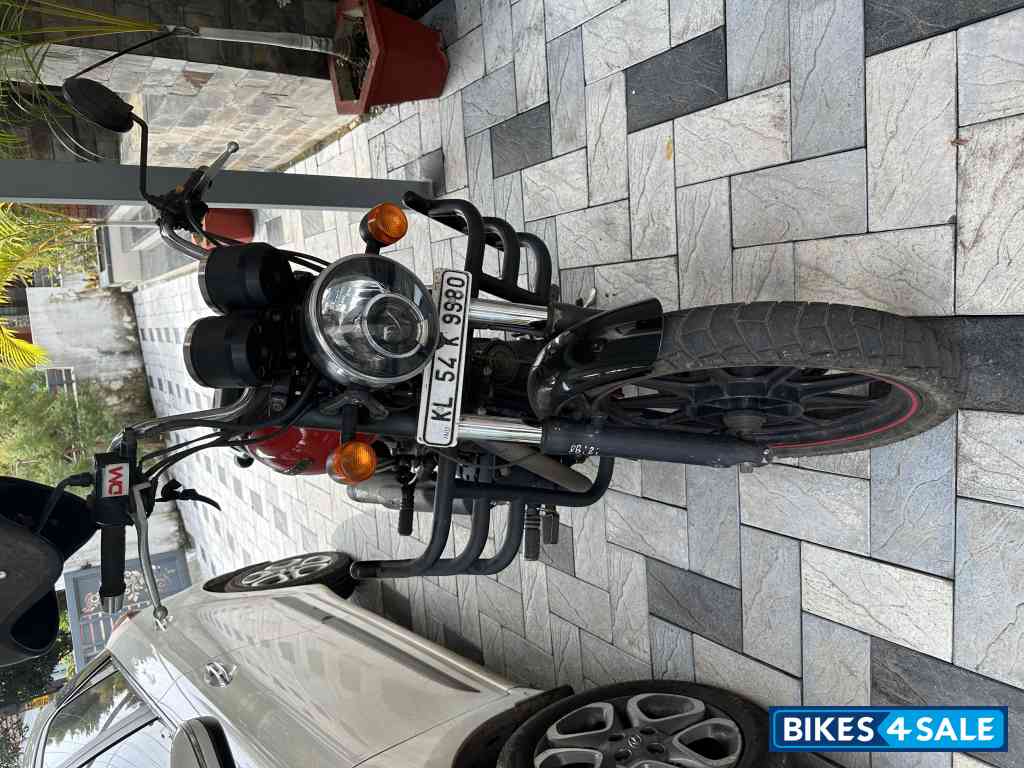 Red And Black Royal Enfield Thunderbird X 350 Red And Black Royal Enfield Thunderbird X 350