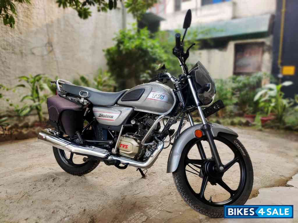 Grey TVS Radeon BS6 Grey TVS Radeon BS6